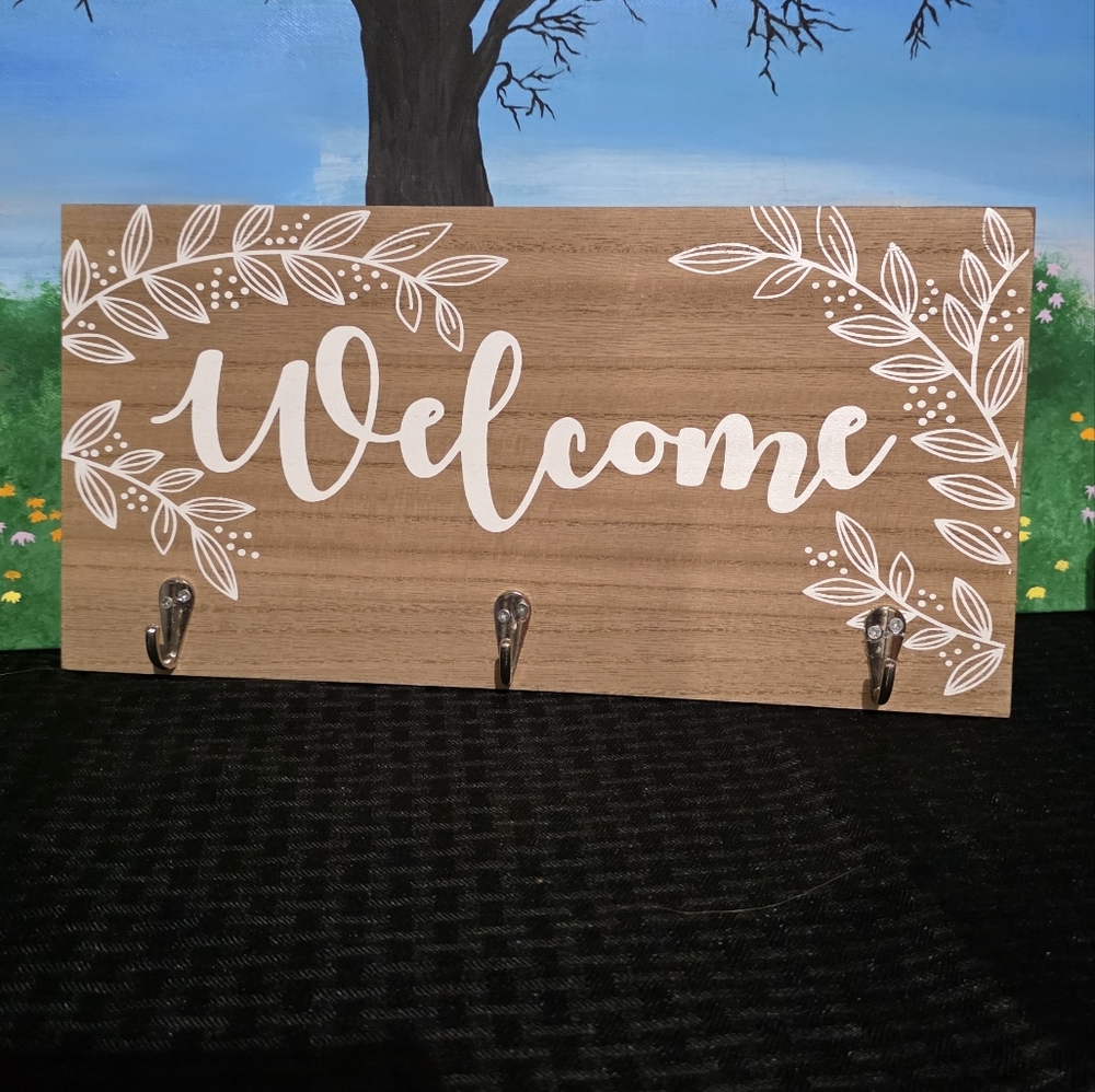 Welcome Sign with Hooks - Brown and White